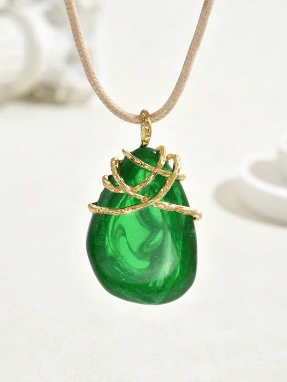 💚 Emerald Green Statement Pendant Necklace